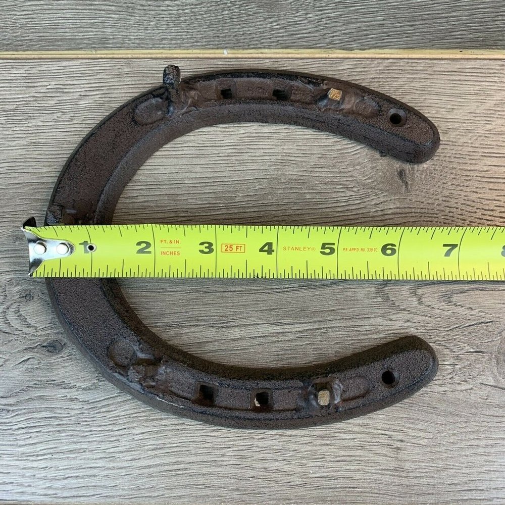 Wrought Iron Decorative Draft Horse Size Horseshoe Hook. 2 Pegs Are Broken Off. - Picture 6 of 6